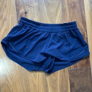 Lululemon Hotty Hot short 2.5 inch